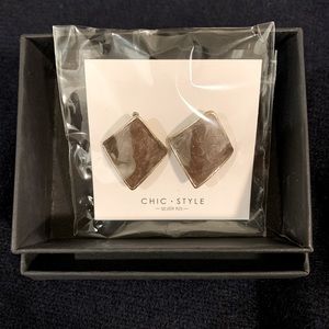 Chic square earring studs